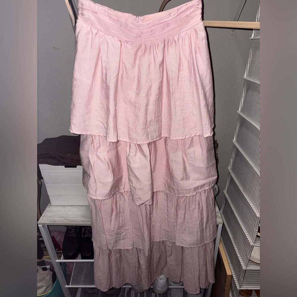 Altar’s state pink tier skirt maxi - size small